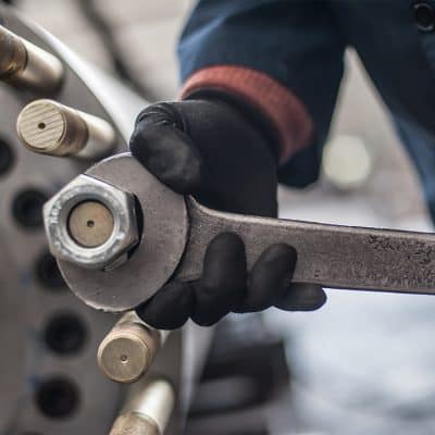 automazione industriale addetto alla manutenzione macchinari